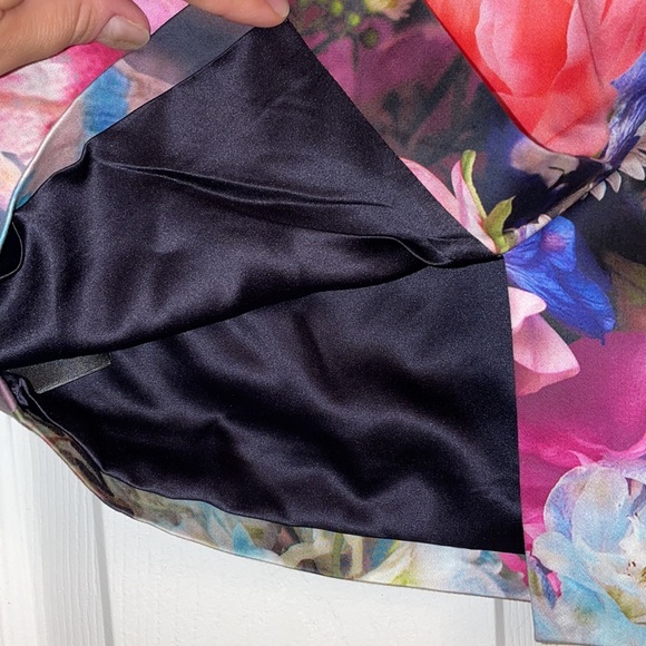 Ted Baker Focus Bouquet Pencil Skirt - Picture 5 of 5